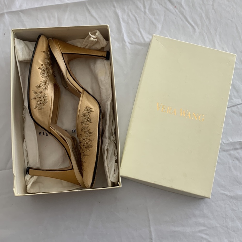Vera Wang Shoes